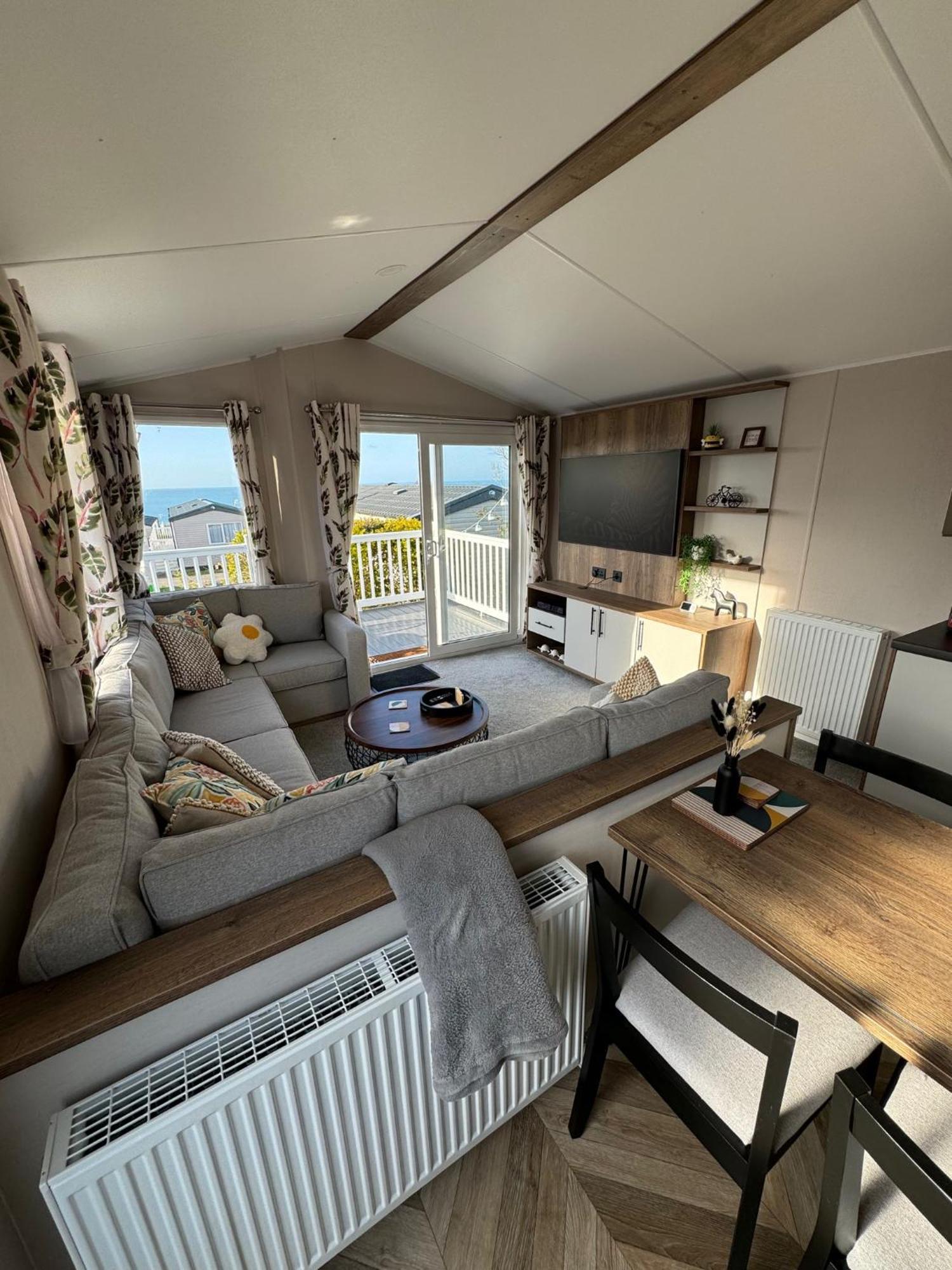 Sea La Vie Lodge New Quay  Exterior foto